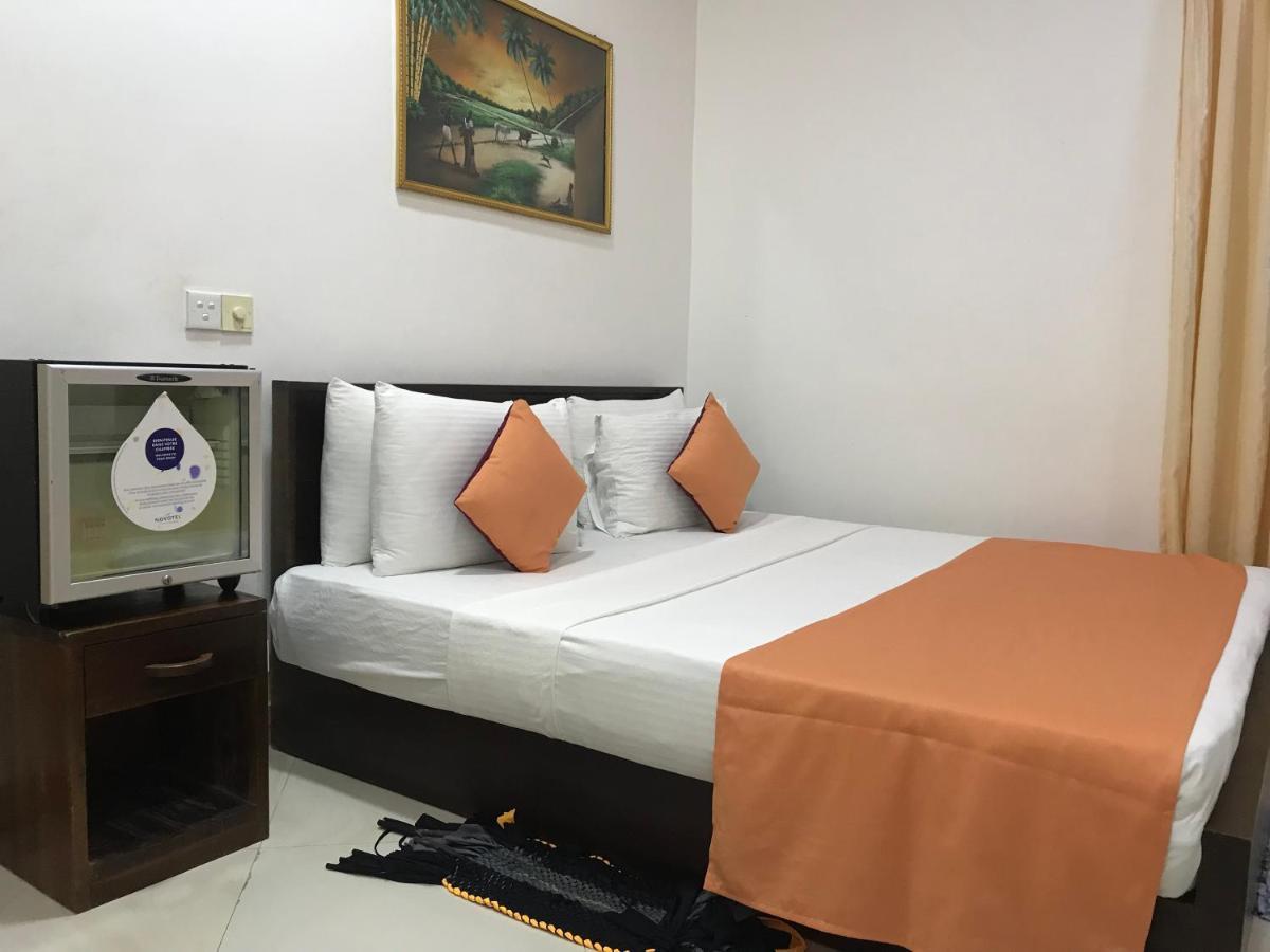 Paris Garden Resort Trincomalee Exterior photo